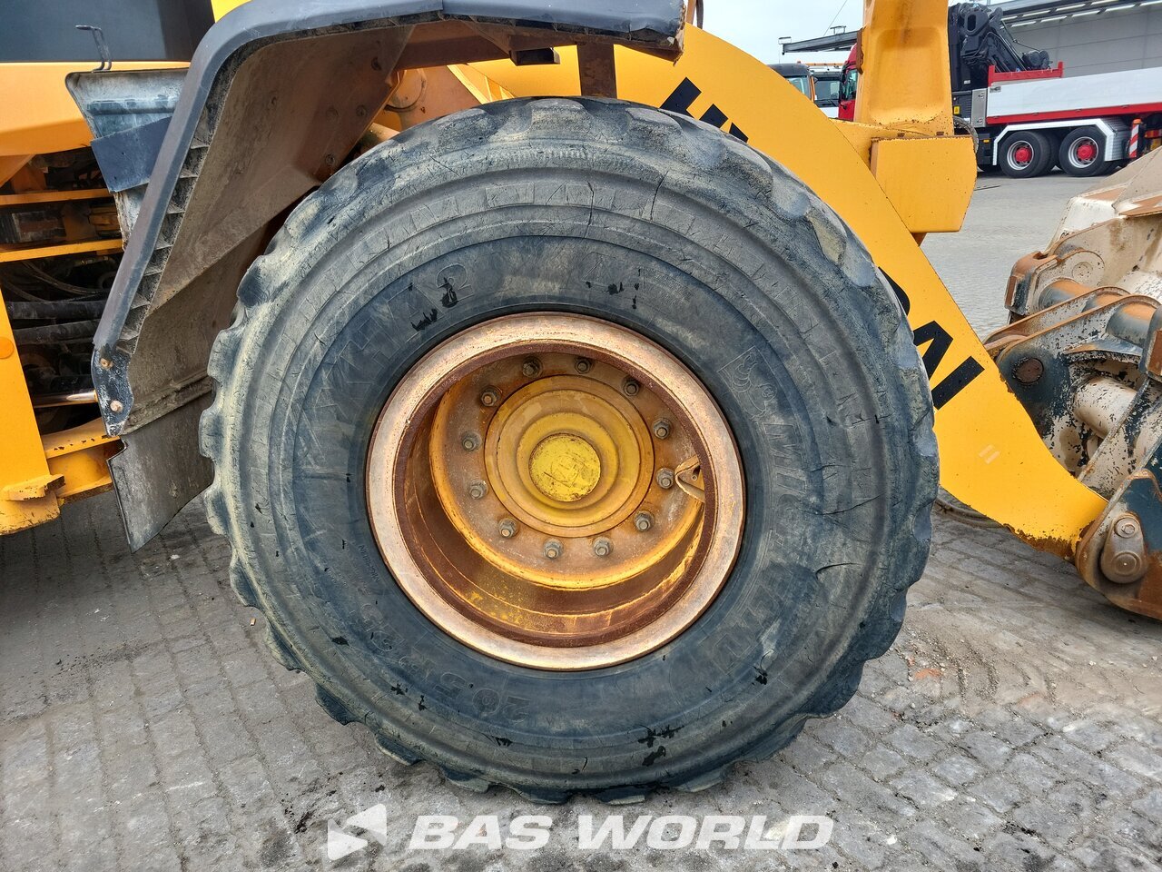 Other : Hyundai HL955 Chargeuse sur pneus
