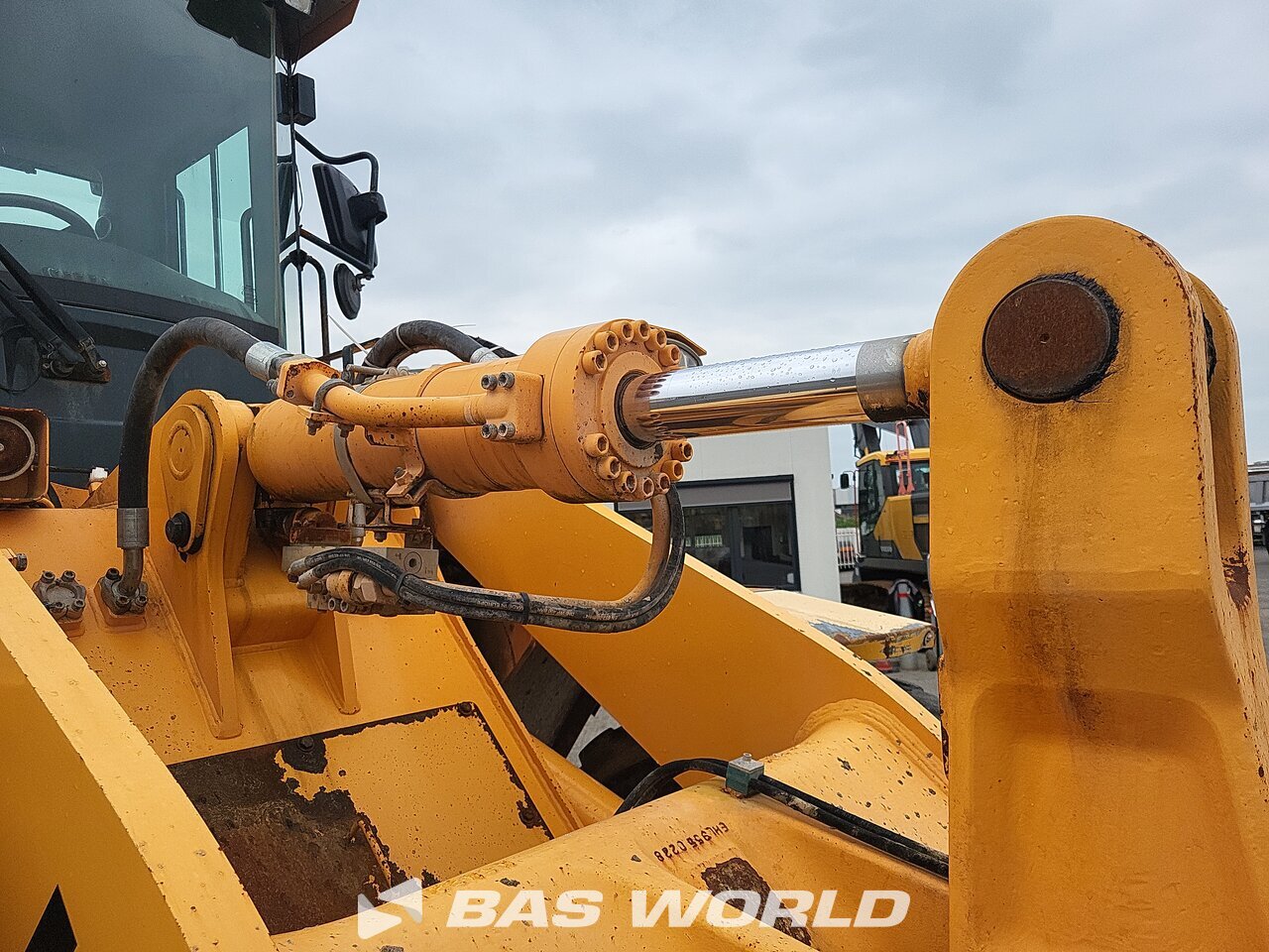Other : Hyundai HL955 Chargeuse sur pneus
