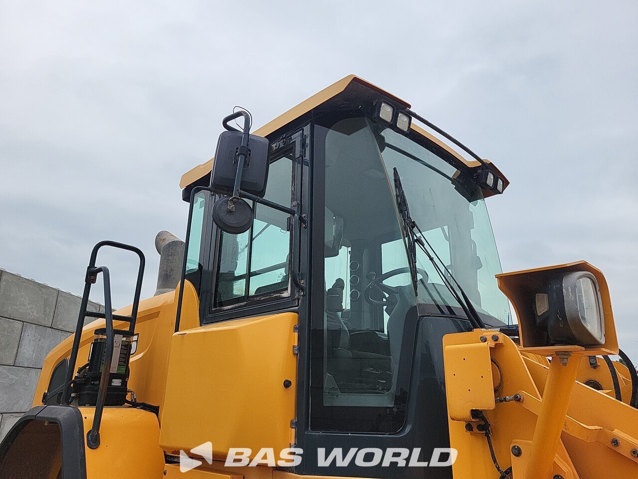 Other : Hyundai HL955 Chargeuse sur pneus