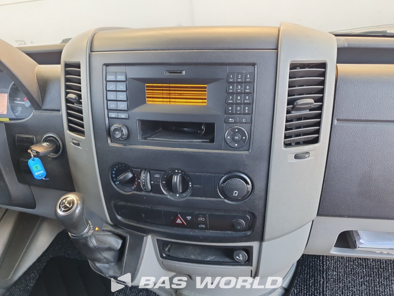 Other : Mercedes Sprinter 311 CDI Fourgons utilitaires