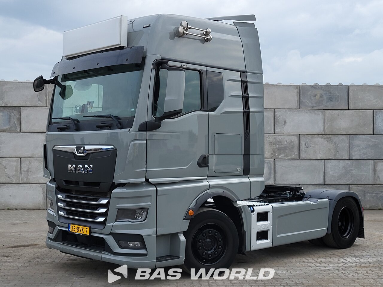Front left : MAN TGX 18.510 4X2 Tracteur routier