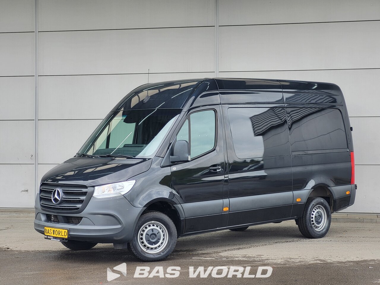 Front left : Mercedes Sprinter 317 CDI Fourgons utilitaires