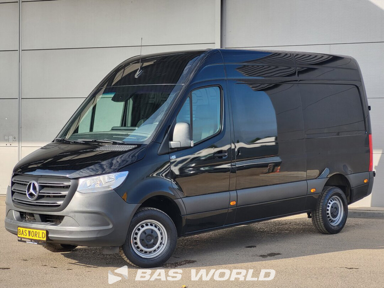 Front left : Mercedes Sprinter 317 CDI Fourgons utilitaires
