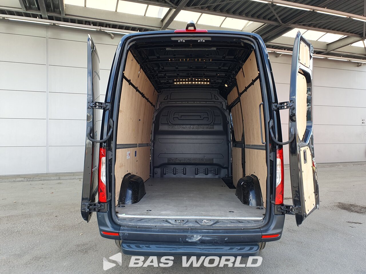 Other : Mercedes Sprinter 317 CDI Fourgons utilitaires