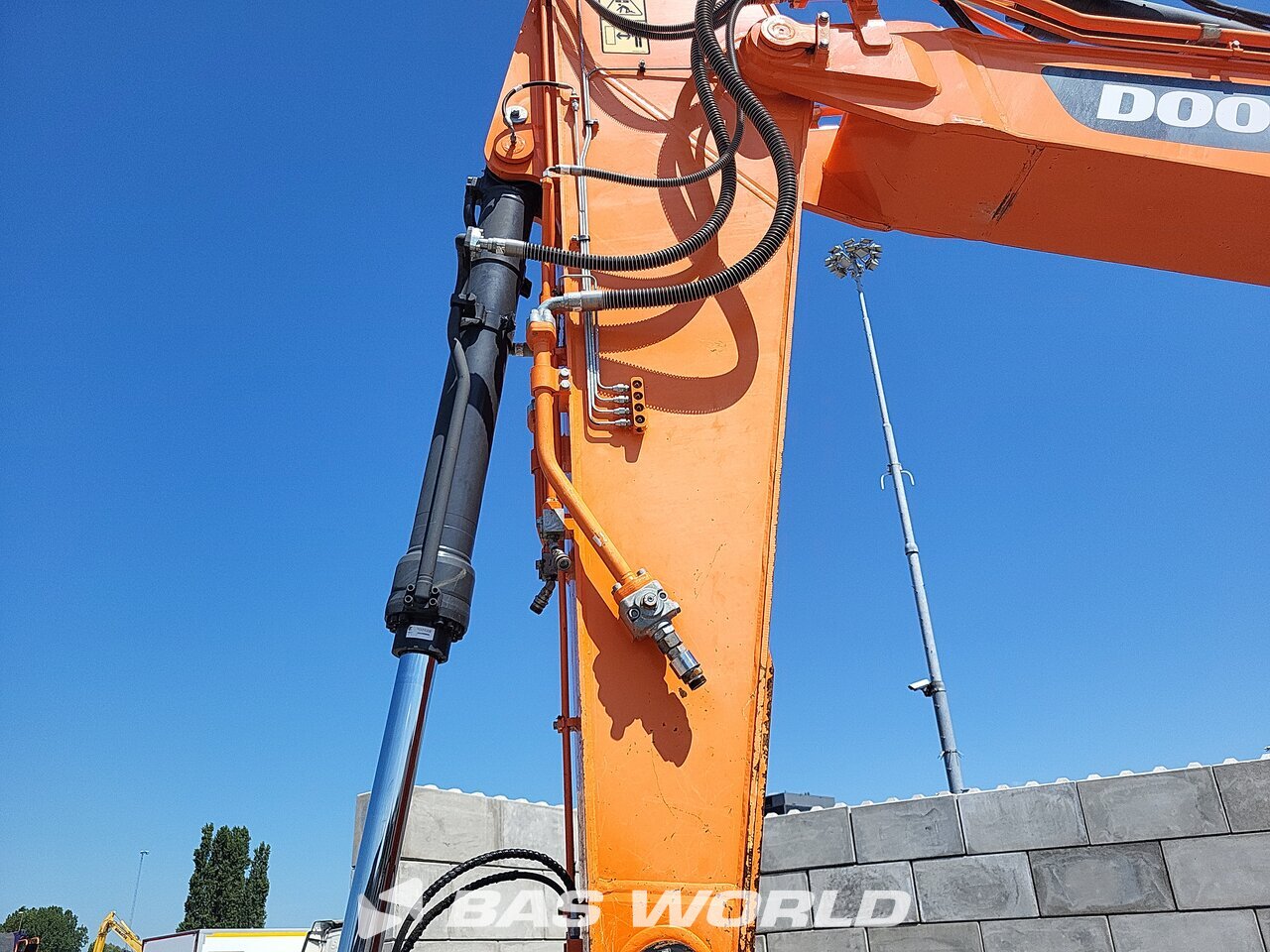 Other : Doosan DX300 LC-5 Pelle sur chenilles