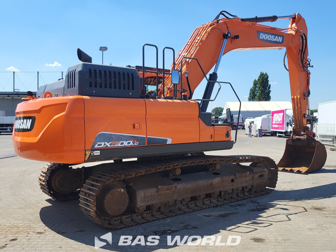 Other : Doosan DX300 LC-5 Pelle sur chenilles