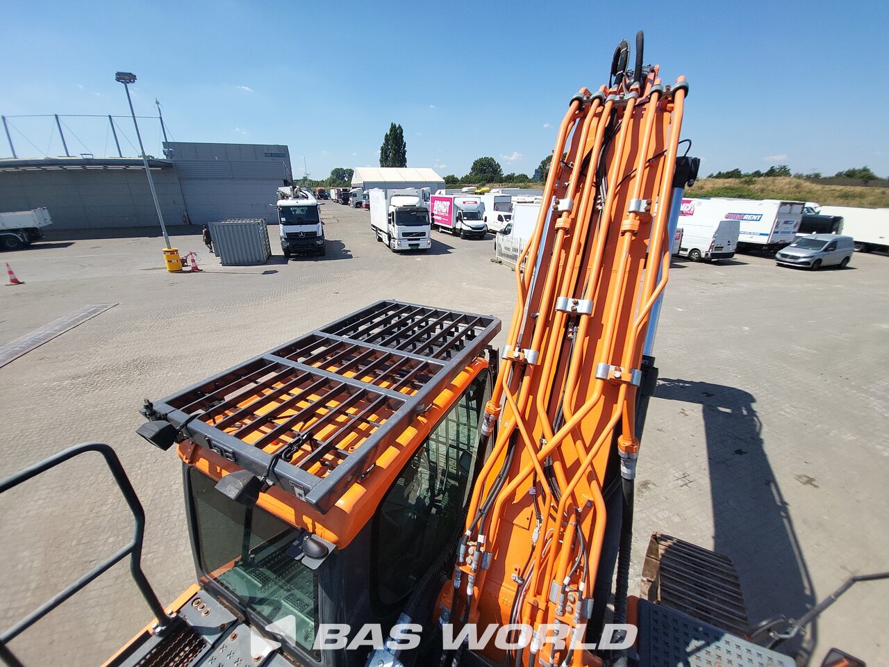 Other : Doosan DX300 LC-5 Pelle sur chenilles