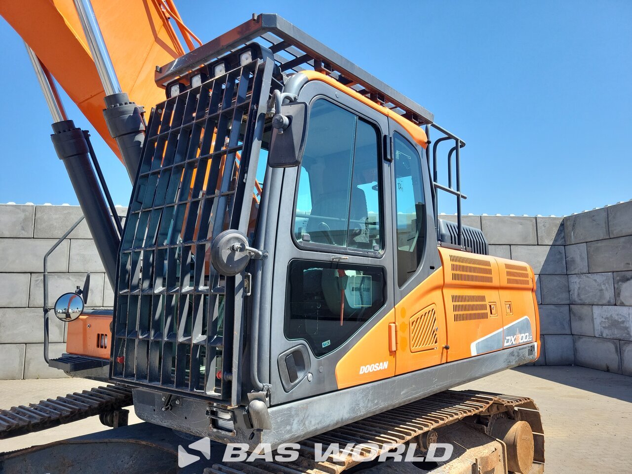 Other : Doosan DX300 LC-5 Pelle sur chenilles