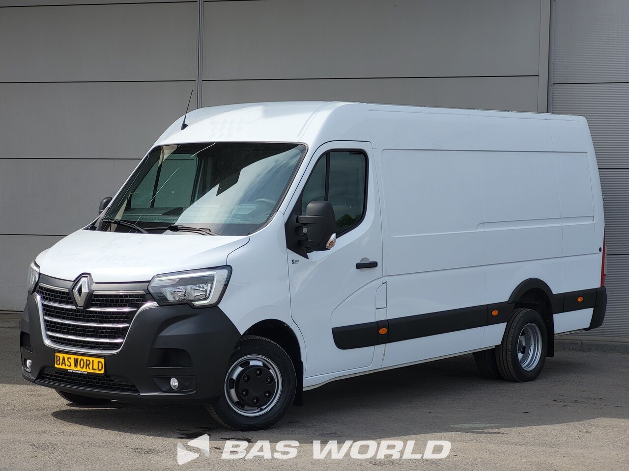 Front left : Renault Master 165PK Fourgons utilitaires