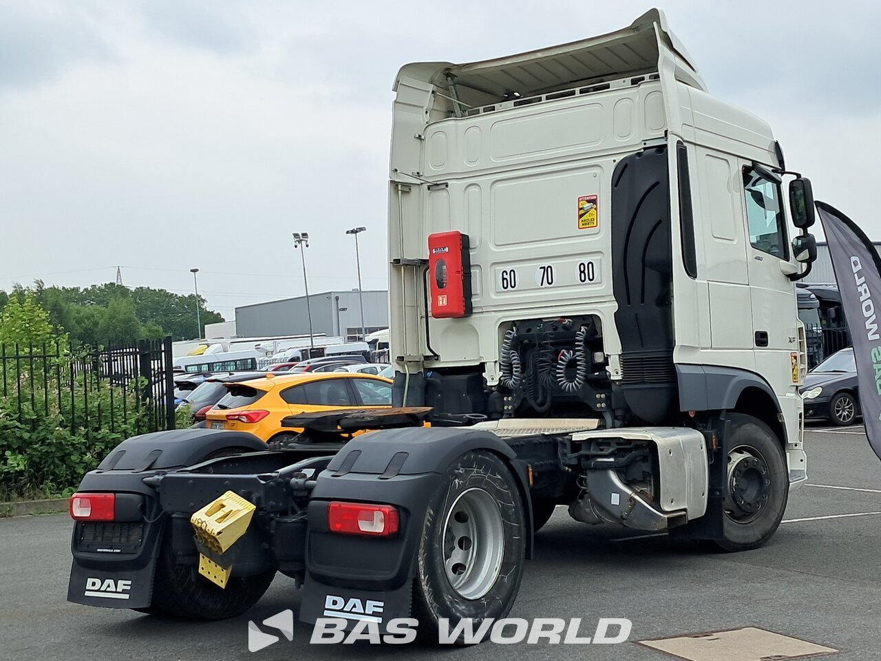 Back right : DAF XF 480 4X2 Tracteur routier