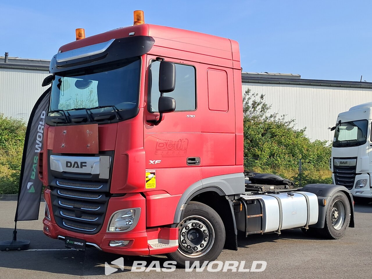 Front left : DAF XF 530 4X2 Tracteur routier