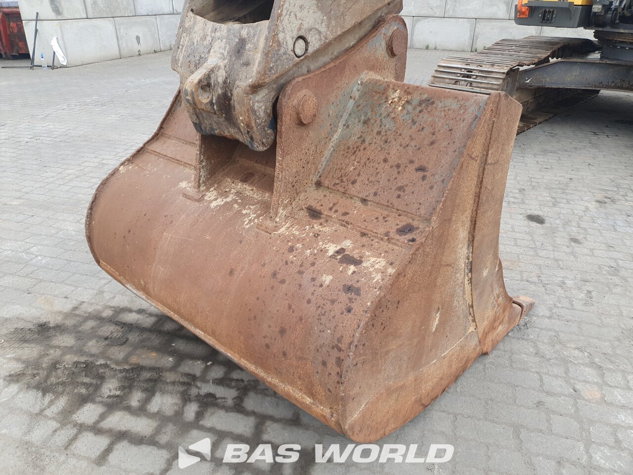 Other : Volvo EC220 E L Pelle sur chenilles