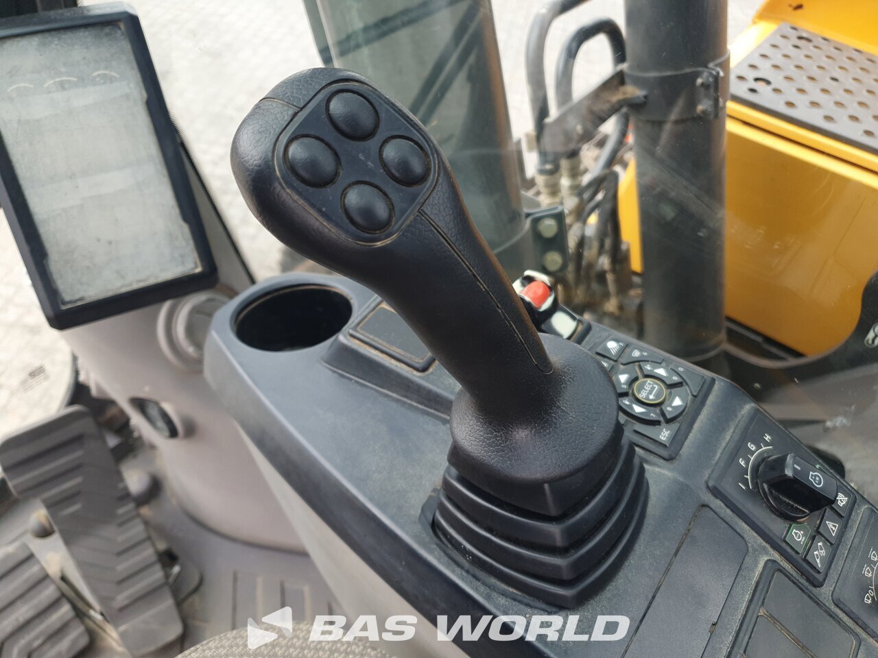 Other : Volvo EC220 E L Pelle sur chenilles