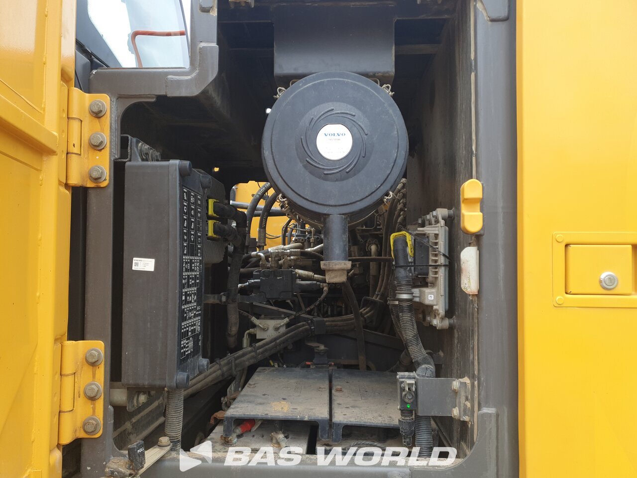 Other : Volvo EC220 E L Pelle sur chenilles