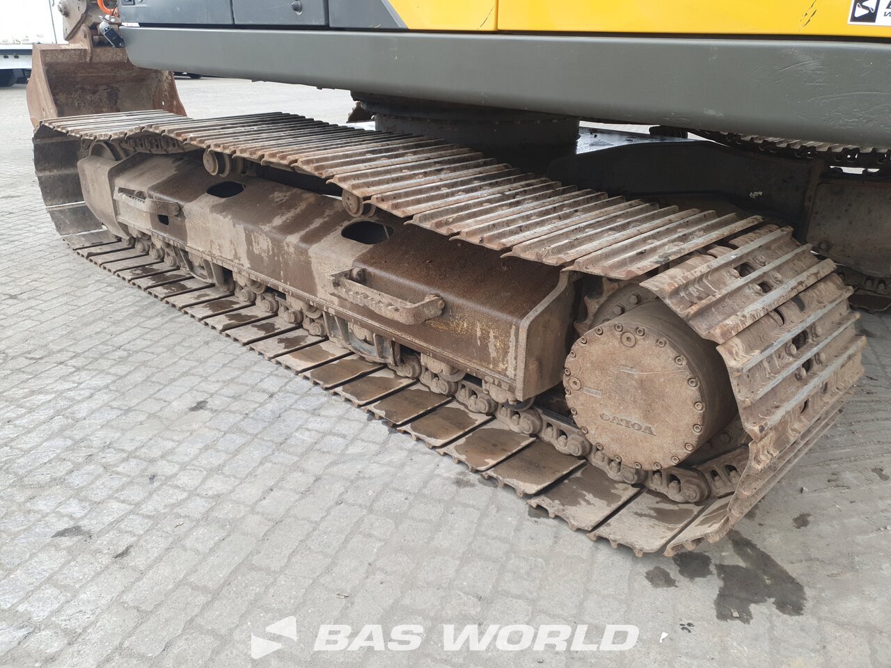 Other : Volvo EC220 E L Pelle sur chenilles