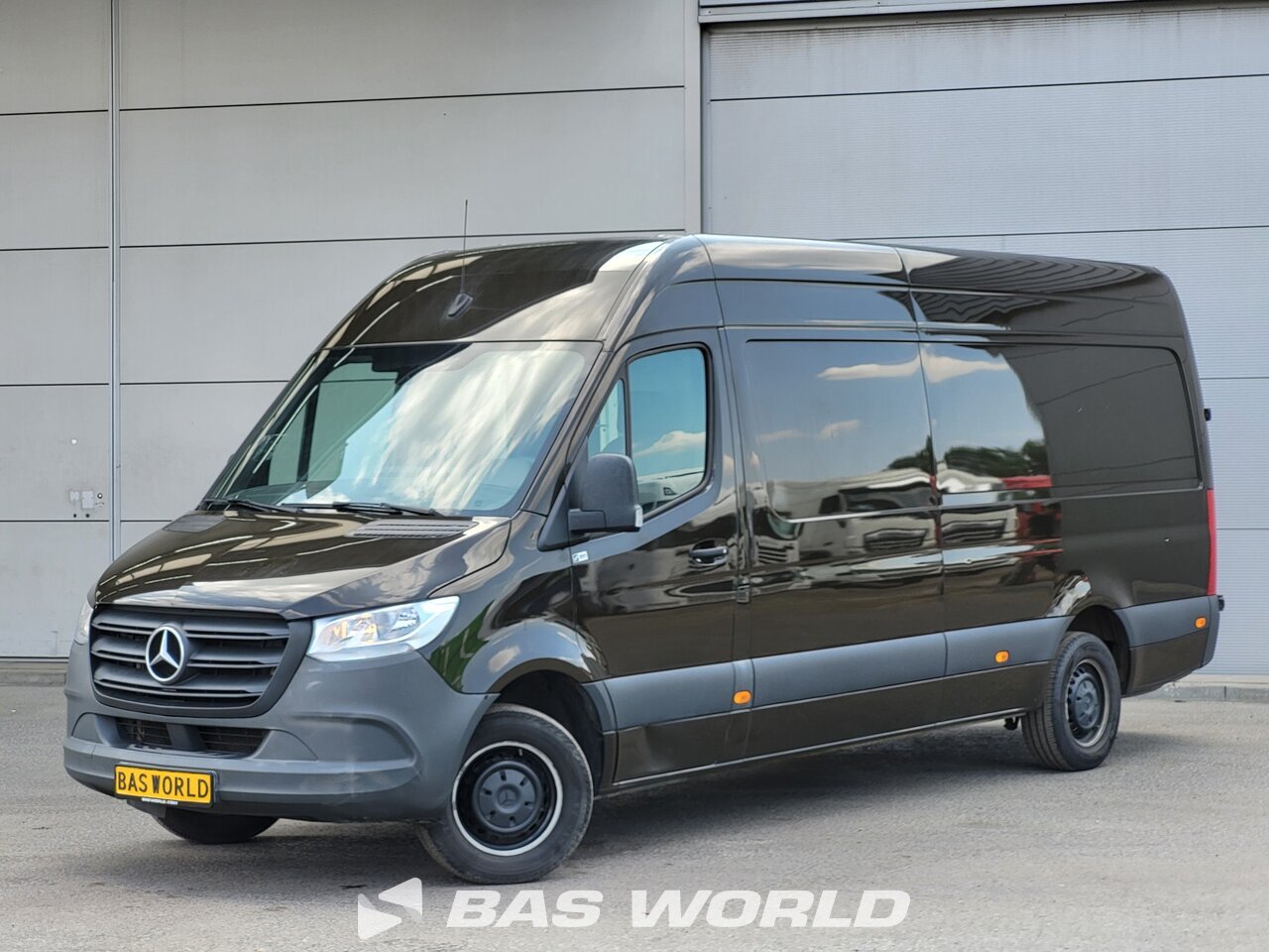 Front left : Mercedes Sprinter 315 CDI Fourgons utilitaires