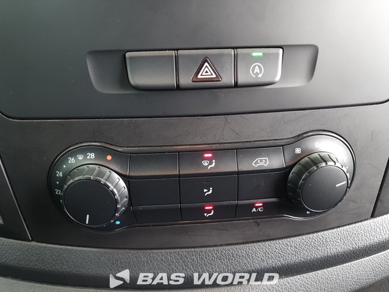 Other : Mercedes Vito 110 Fourgons utilitaires