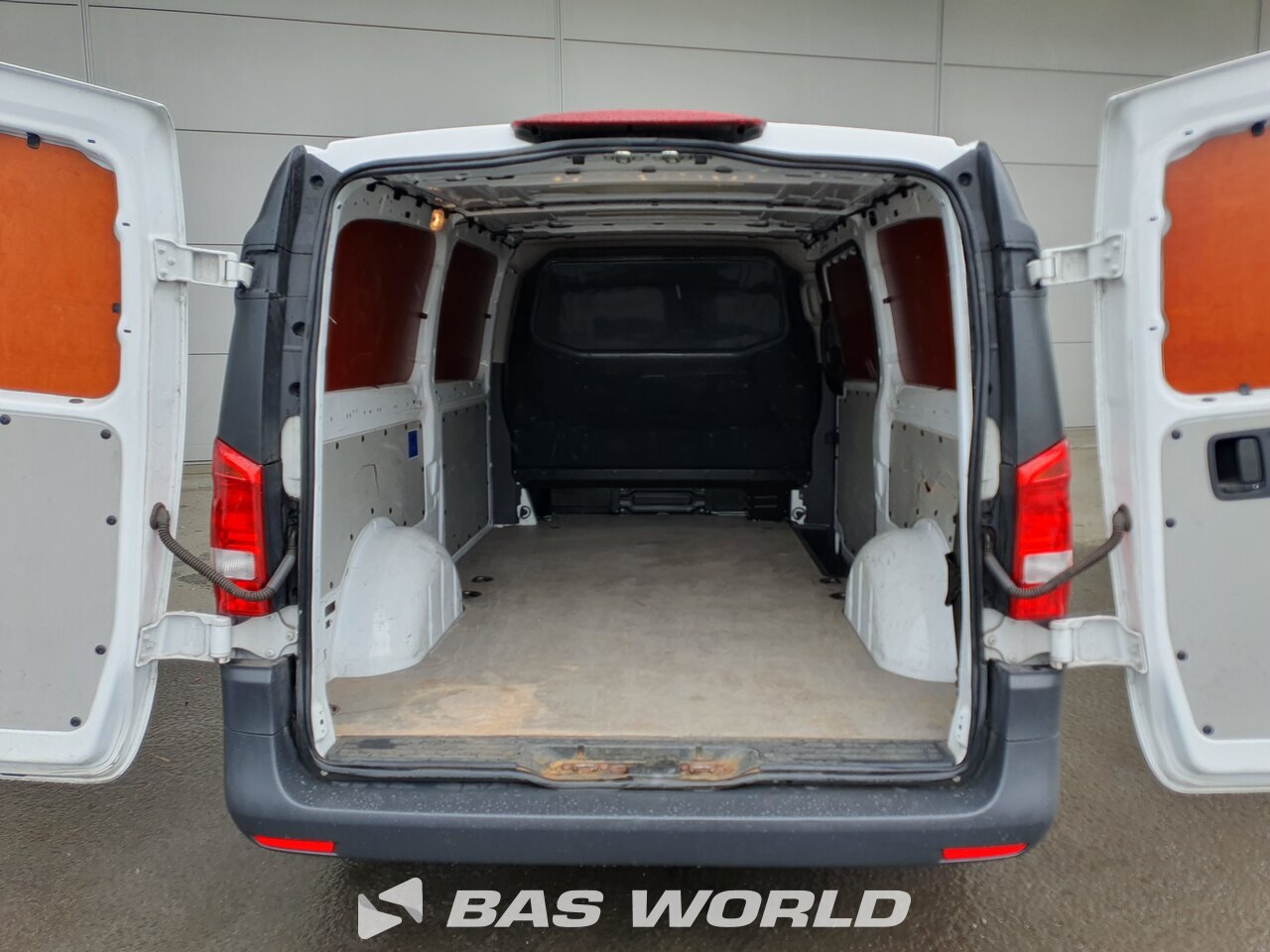 Other : Mercedes Vito 110 Fourgons utilitaires