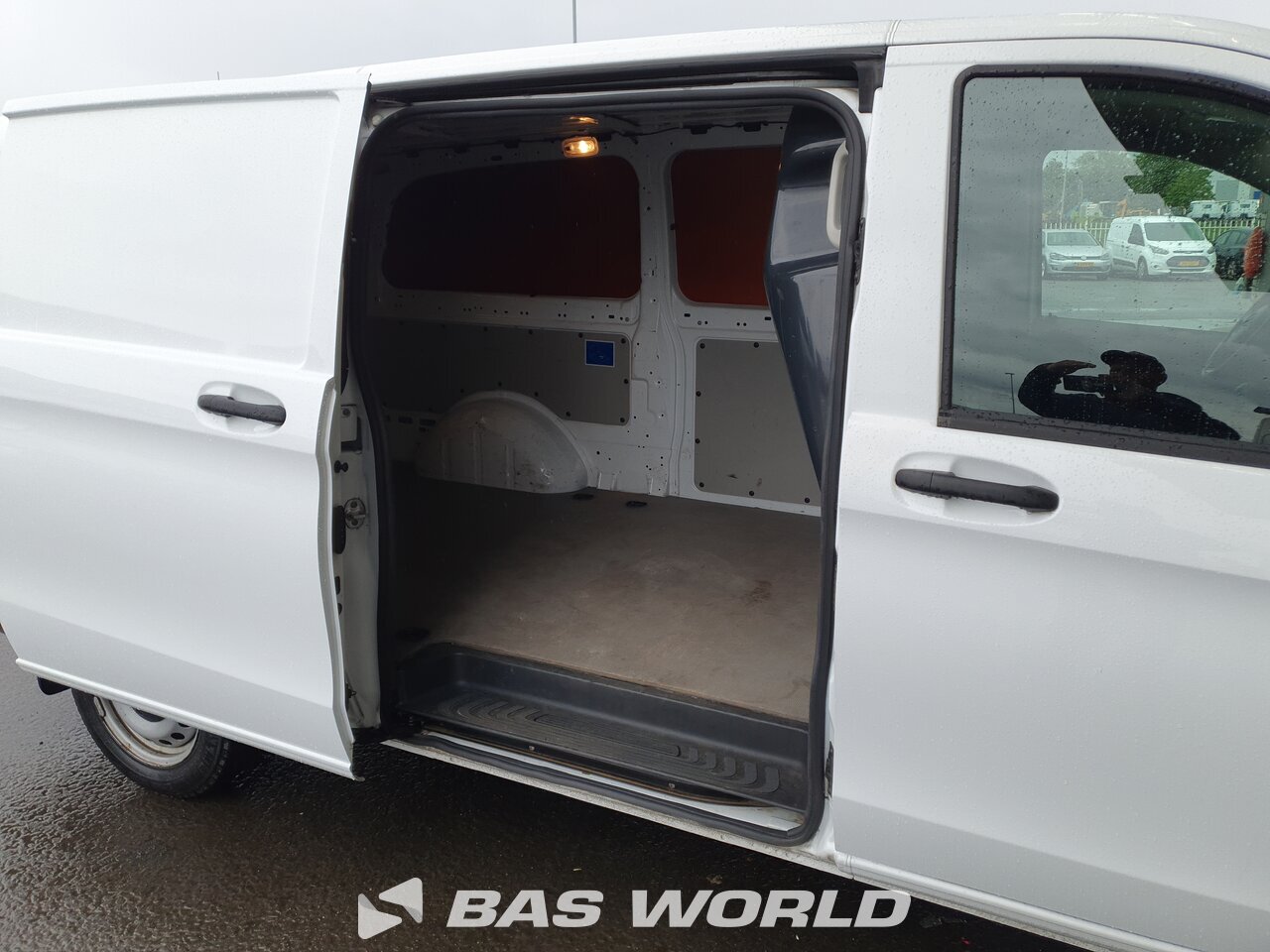 Other : Mercedes Vito 110 Fourgons utilitaires