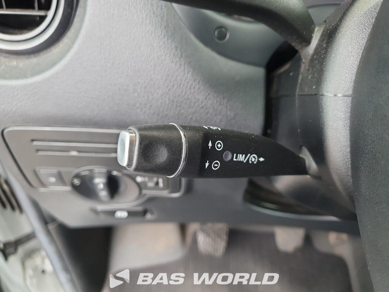 Other : Mercedes Vito 110 Fourgons utilitaires