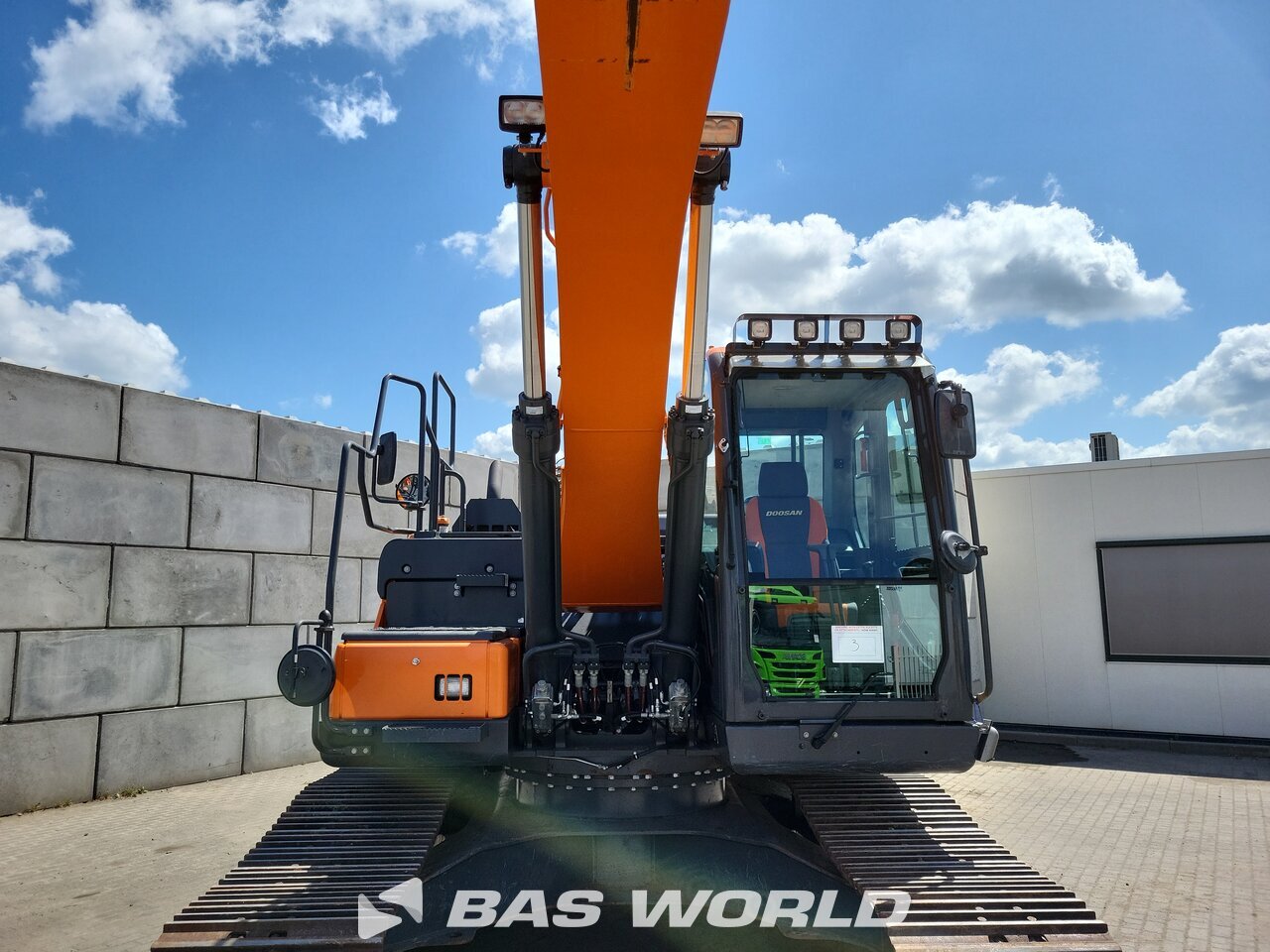Other : Doosan DX225 LC-5 Pelle sur chenilles