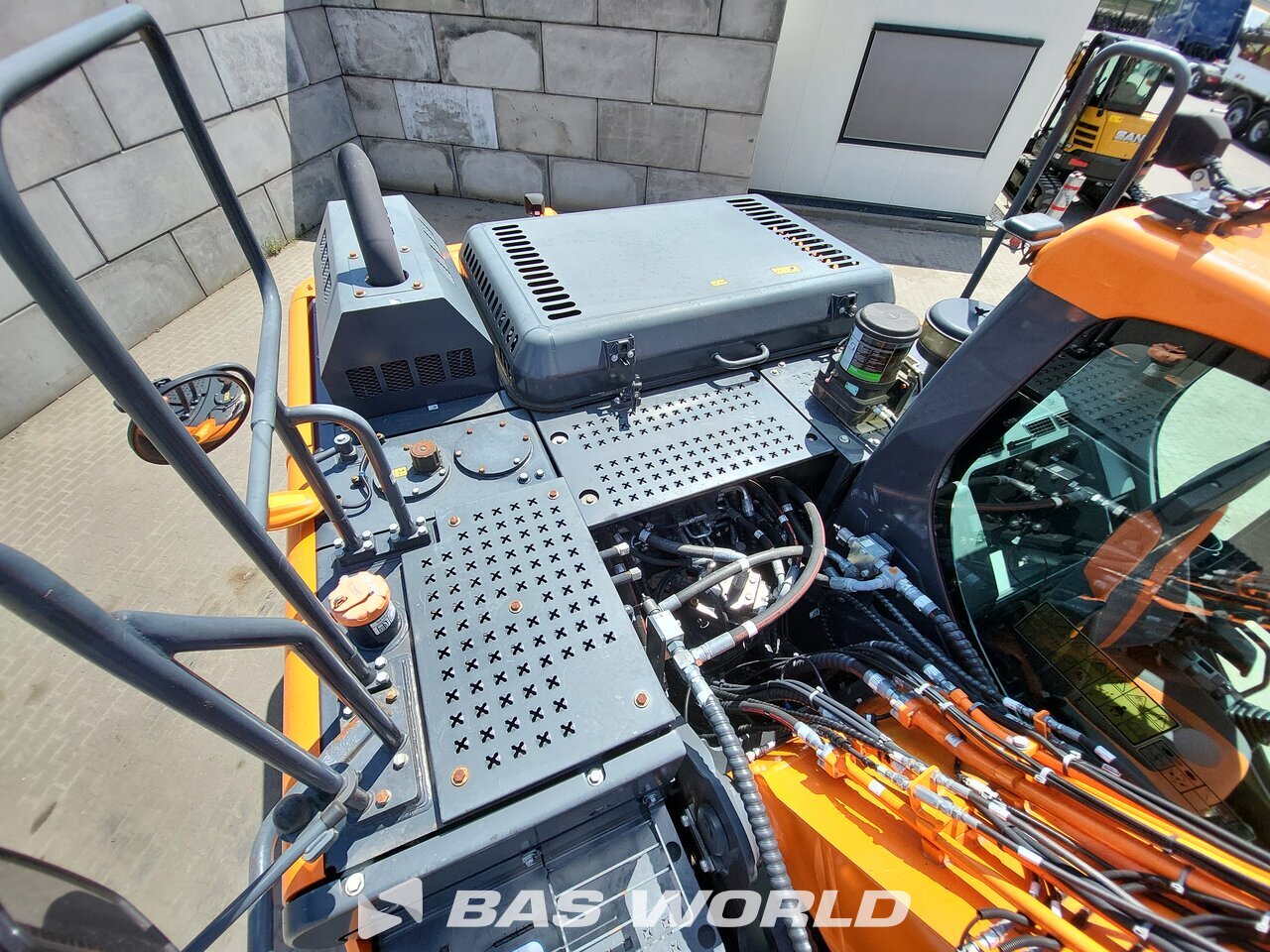 Other : Doosan DX225 LC-5 Pelle sur chenilles