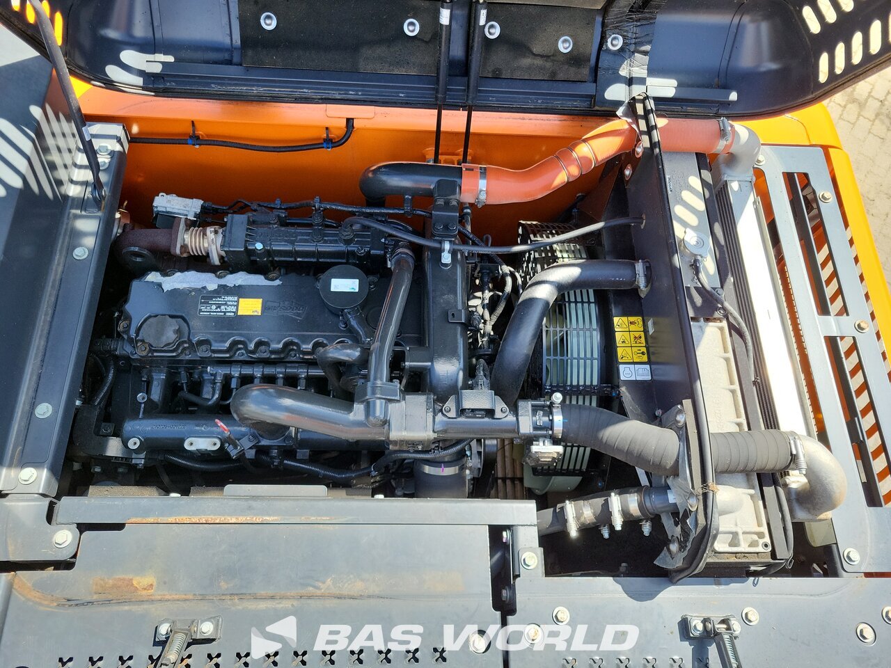 Other : Doosan DX225 LC-5 Pelle sur chenilles