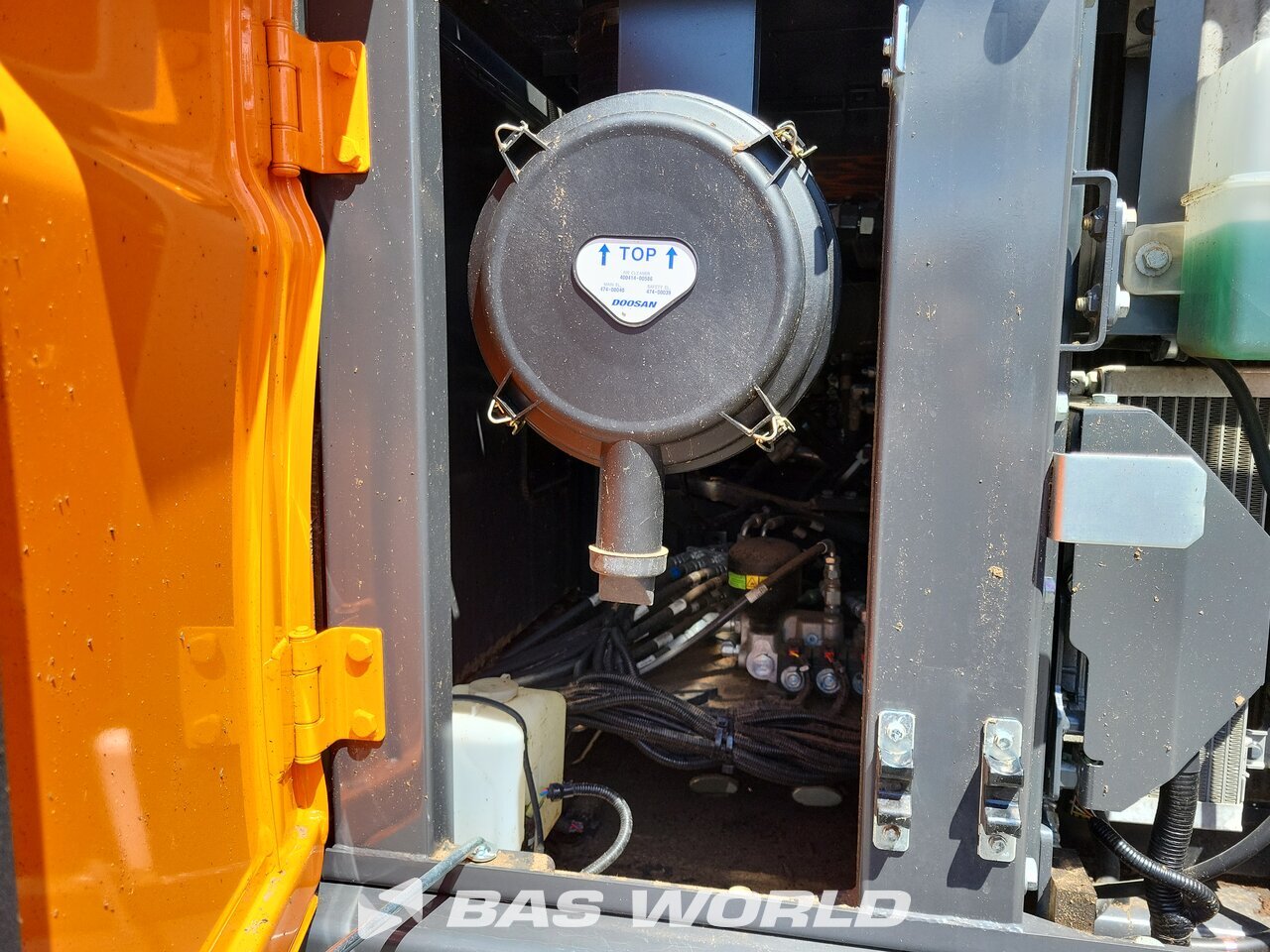 Other : Doosan DX225 LC-5 Pelle sur chenilles