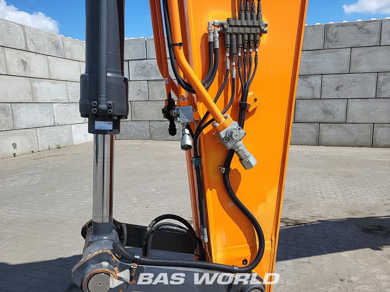 Other : Doosan DX225 LC-5 Pelle sur chenilles