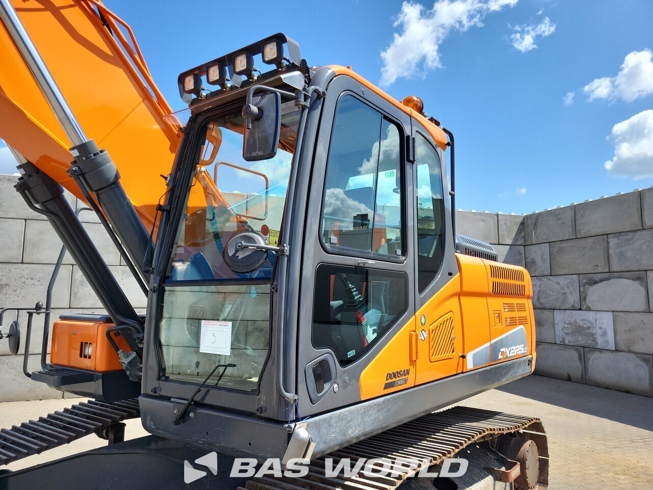 Other : Doosan DX225 LC-5 Pelle sur chenilles