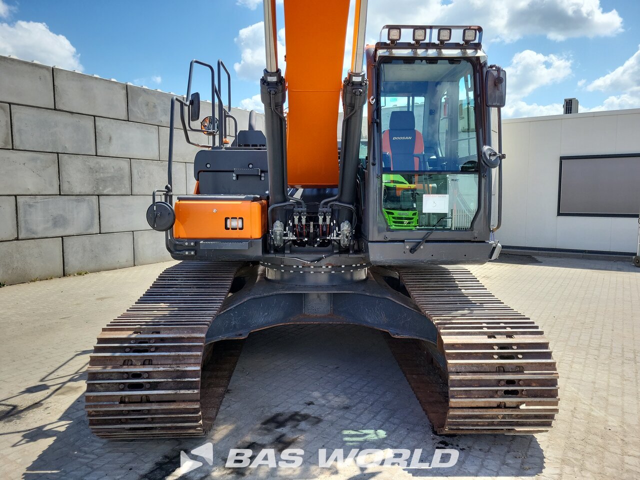 Other : Doosan DX225 LC-5 Pelle sur chenilles