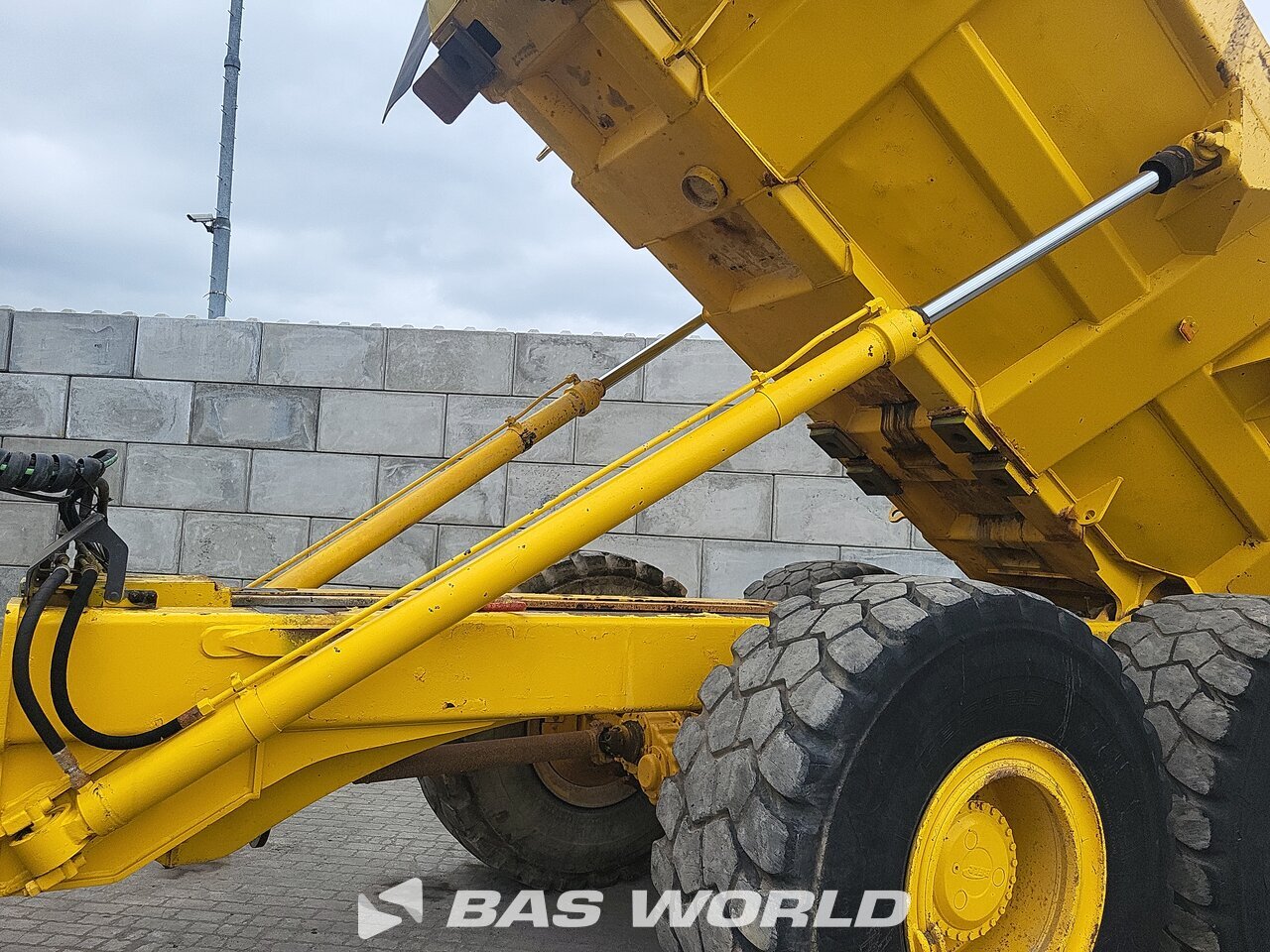 Other : Bell B25 D Tombereau