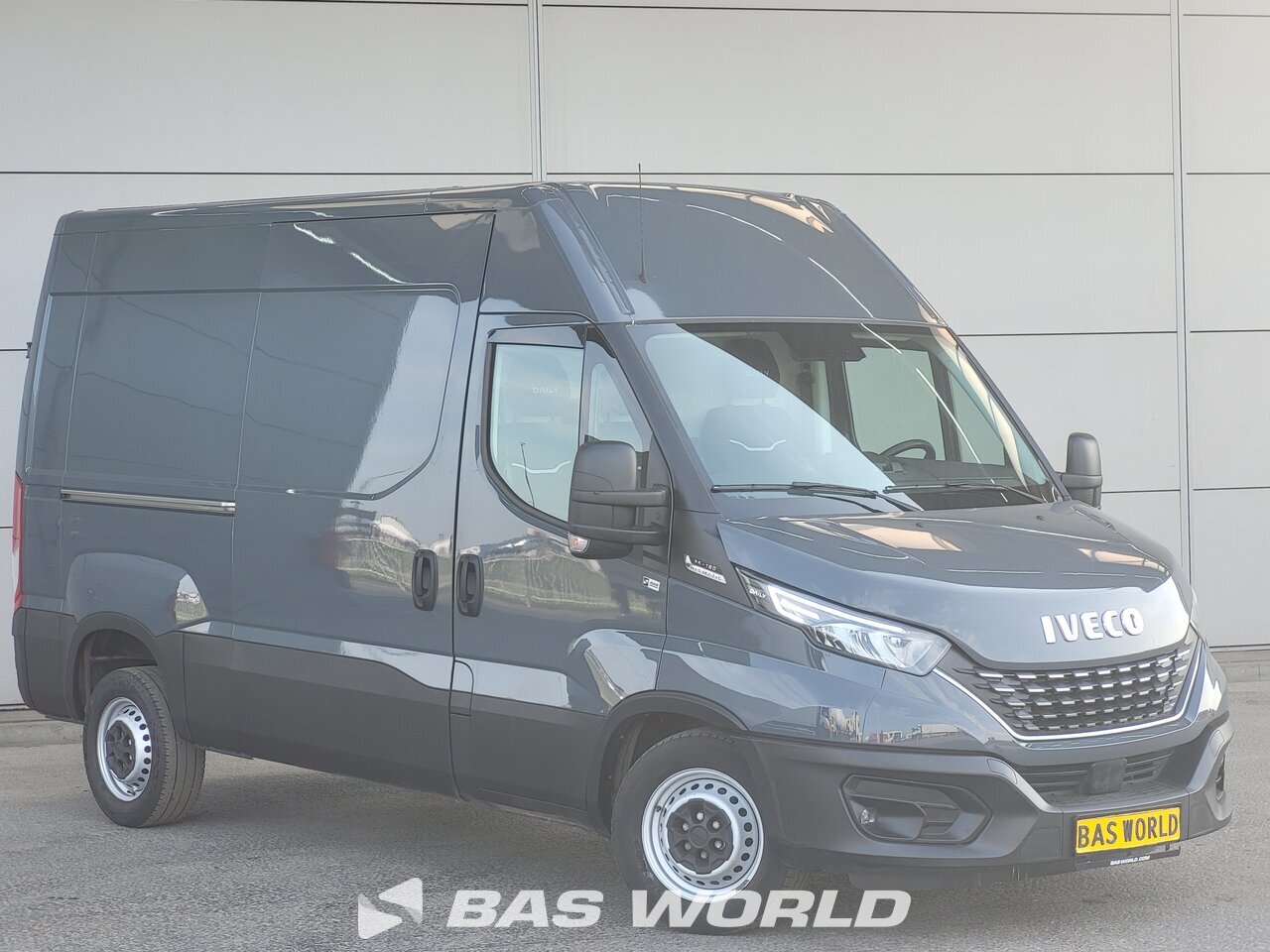 Other : Iveco Daily 35S18 Fourgons utilitaires