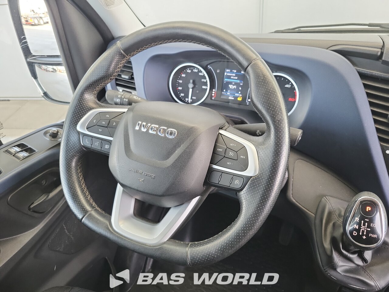 Other : Iveco Daily 35S18 Fourgons utilitaires