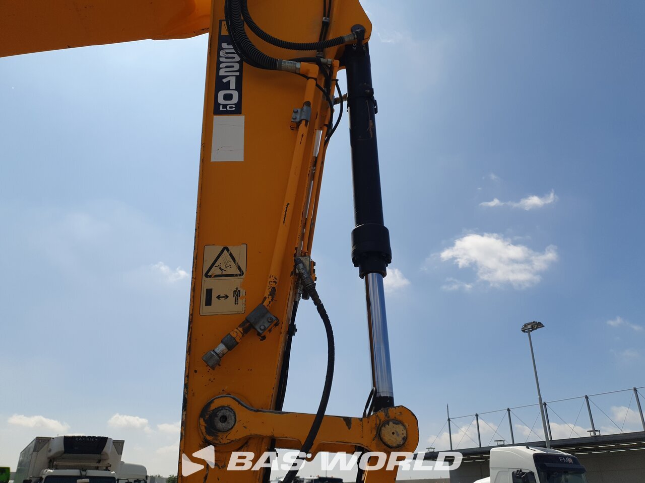 Other : JCB JS210 Pelle sur chenilles