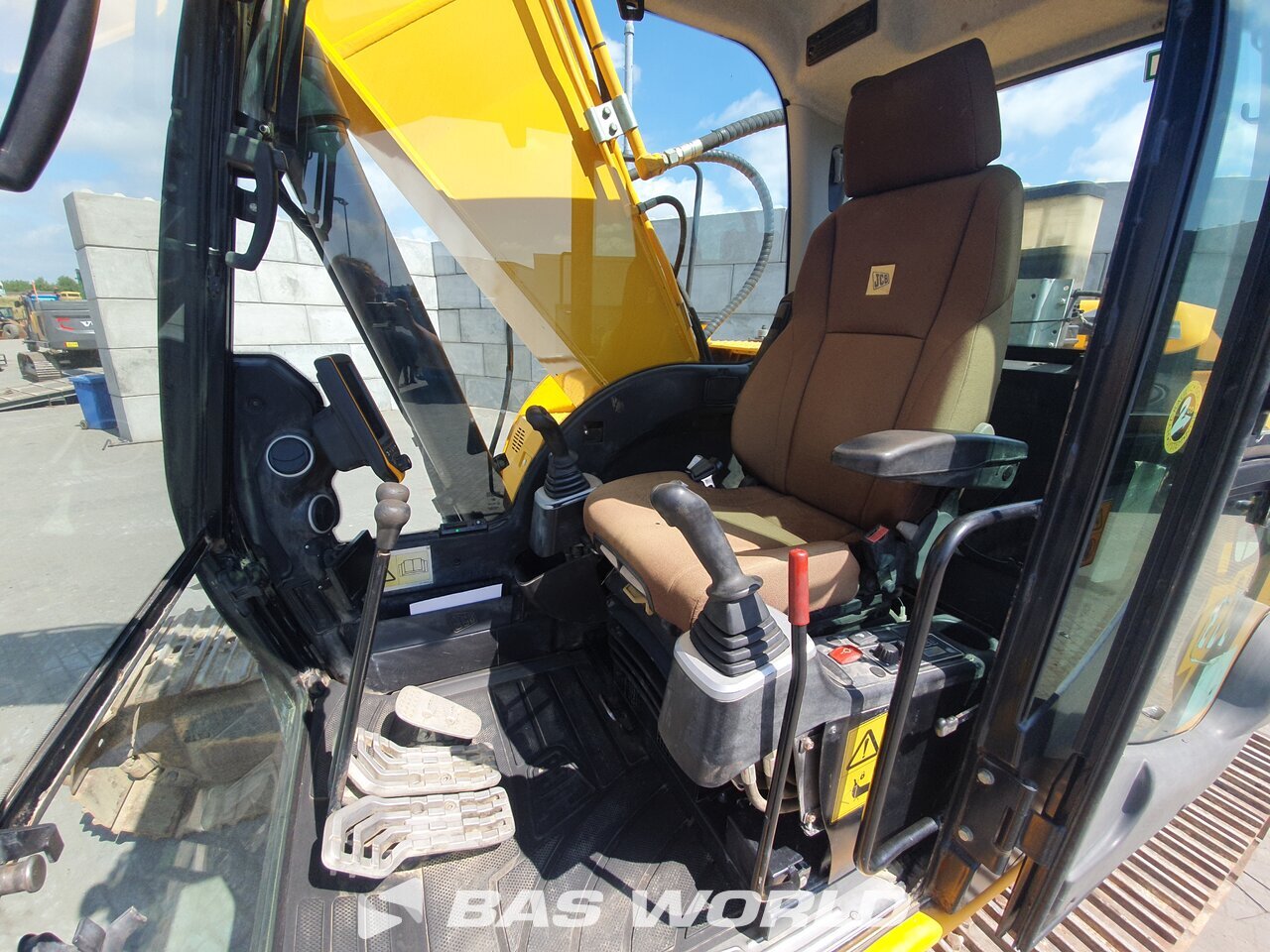 Other : JCB JS210 Pelle sur chenilles