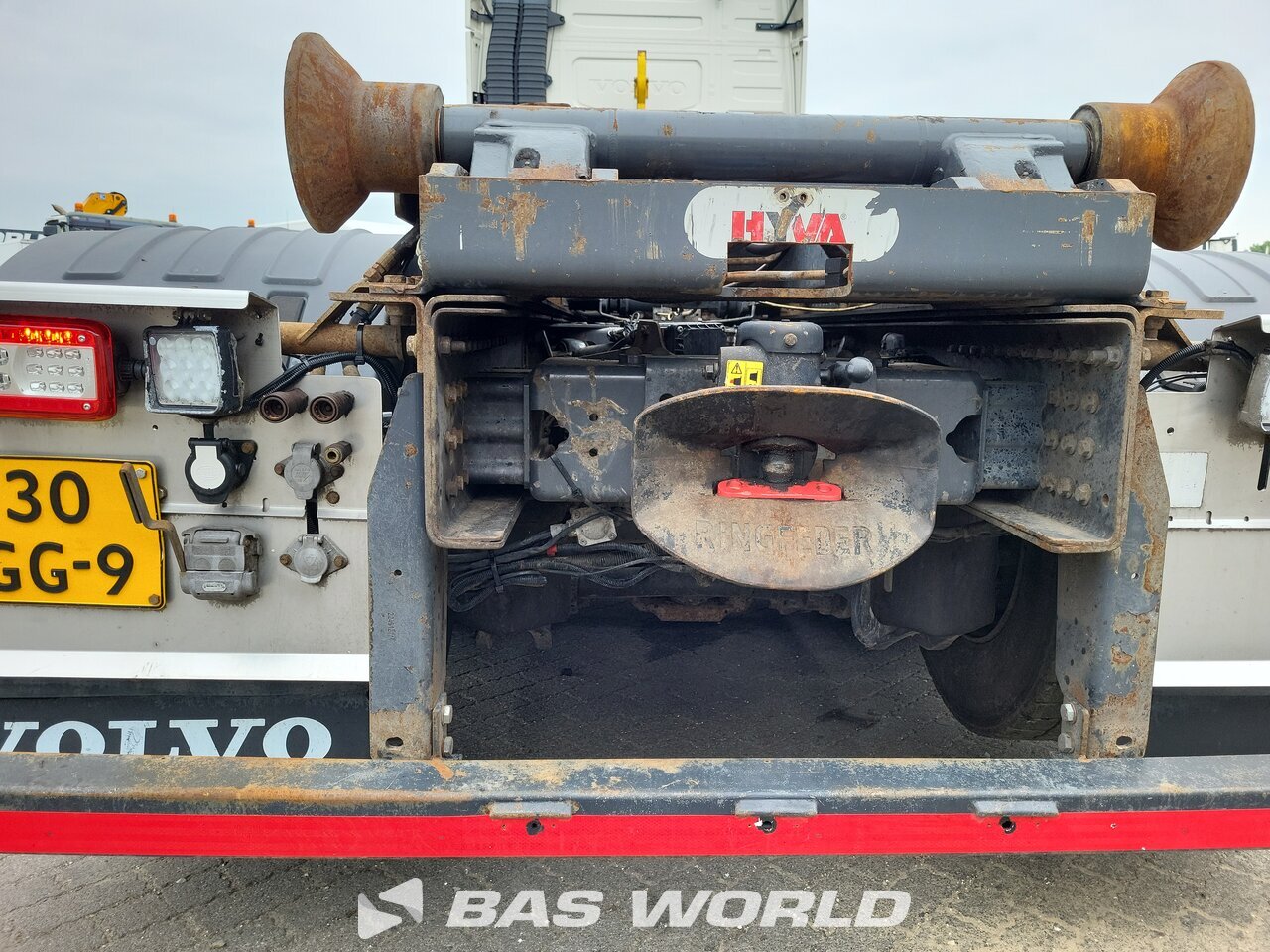 Other : Volvo FH 540 6X2 HYVA LIFT 26.60-S camion à bras