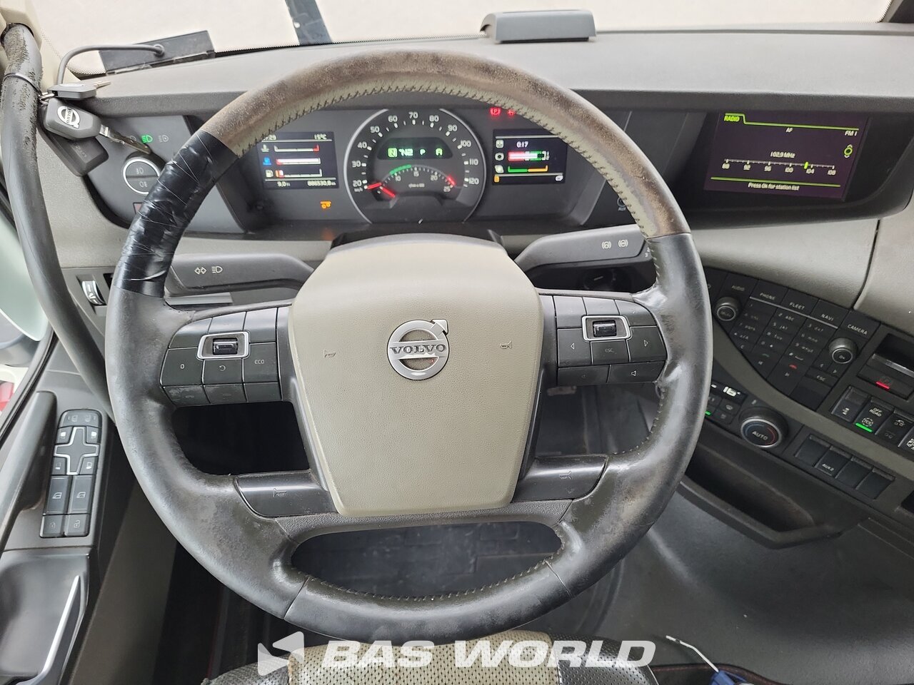 Other : Volvo FH 540 6X2 HYVA LIFT 26.60-S camion à bras