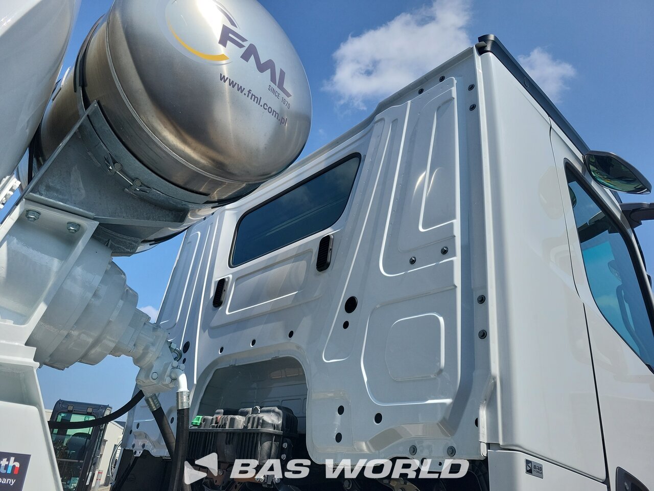 Other : Mercedes Arocs 3743 8X4 Fml BSH 103 Camion malaxeur béton