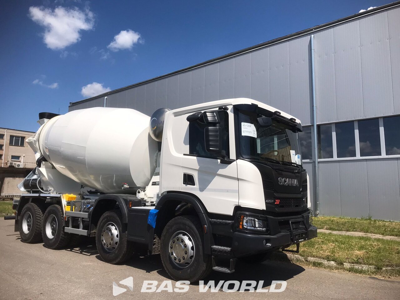 Other : Scania P420 XT 8X4 FML 10 Camion malaxeur béton