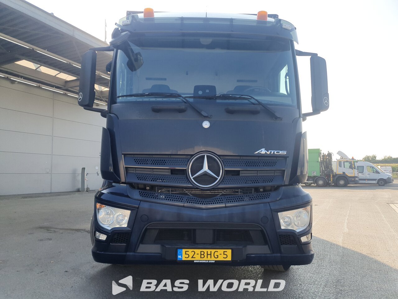 Other : Mercedes Antos 2835 6X2 Wema Carrosserie Camion rideaux coulissants