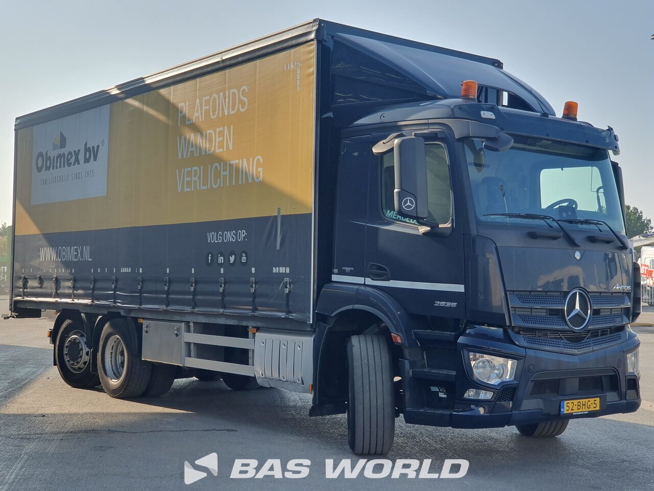 Other : Mercedes Antos 2835 6X2 Wema Carrosserie Camion rideaux coulissants