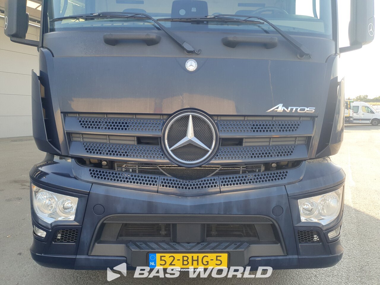 Other : Mercedes Antos 2835 6X2 Wema Carrosserie Camion rideaux coulissants