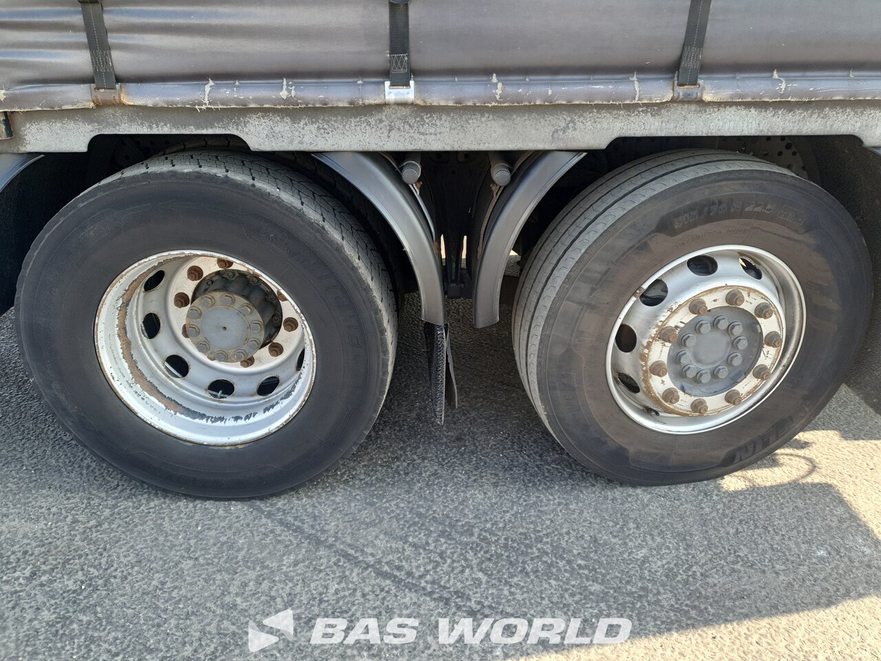 Other : Mercedes Antos 2835 6X2 Wema Carrosserie Camion rideaux coulissants