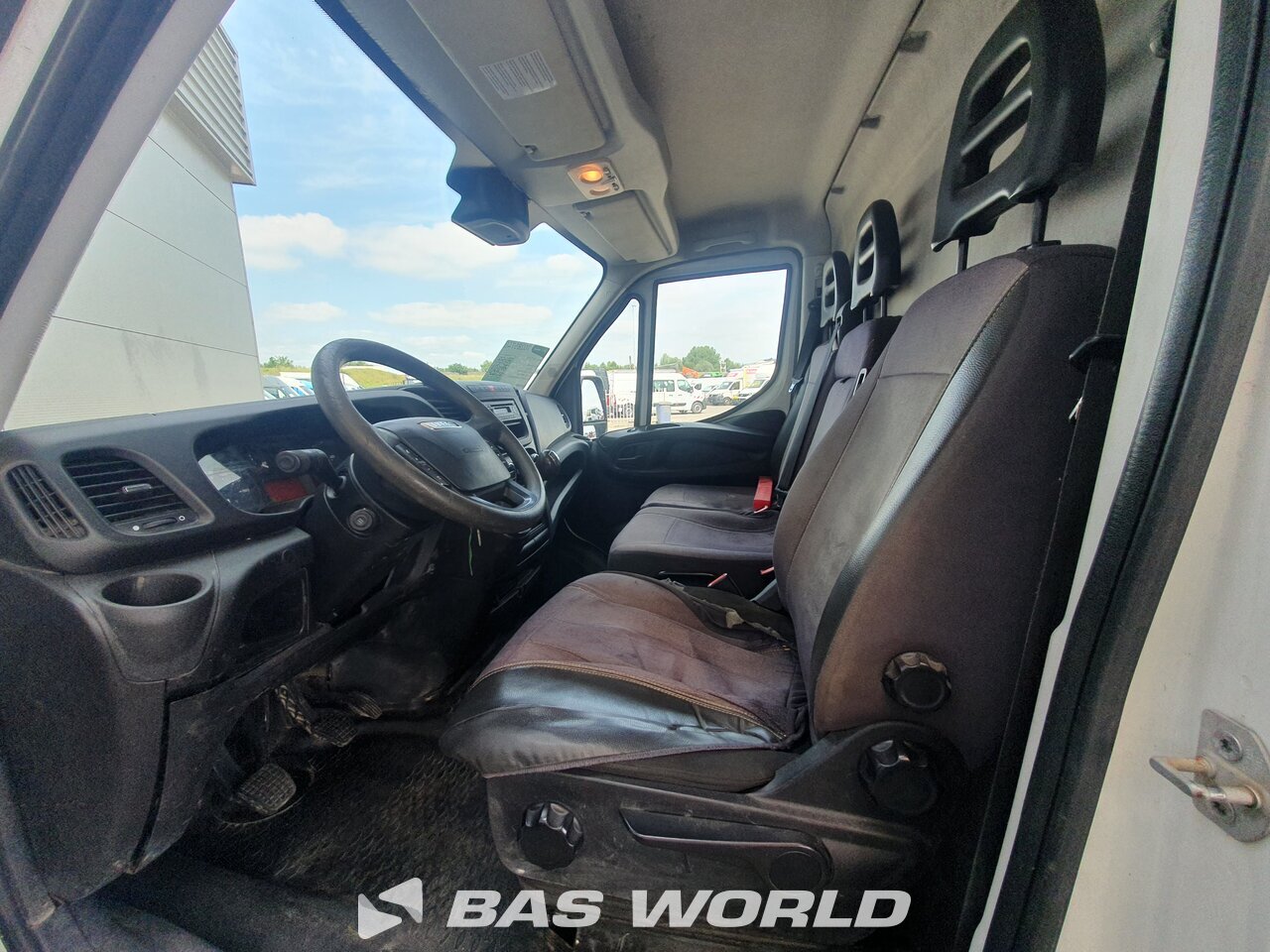 Other : Iveco Daily 35S15 Fourgons utilitaires