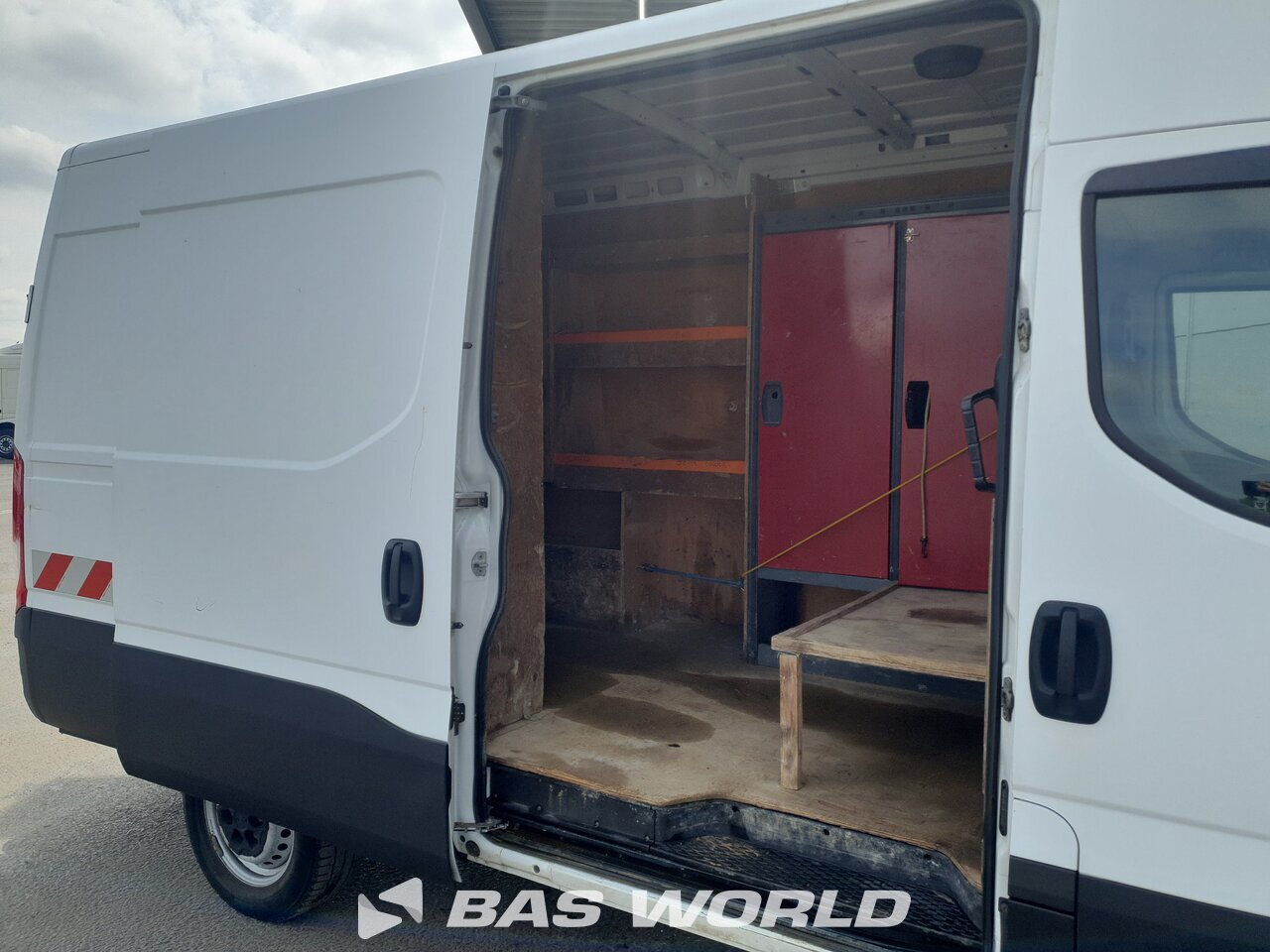Other : Iveco Daily 35S15 Fourgons utilitaires