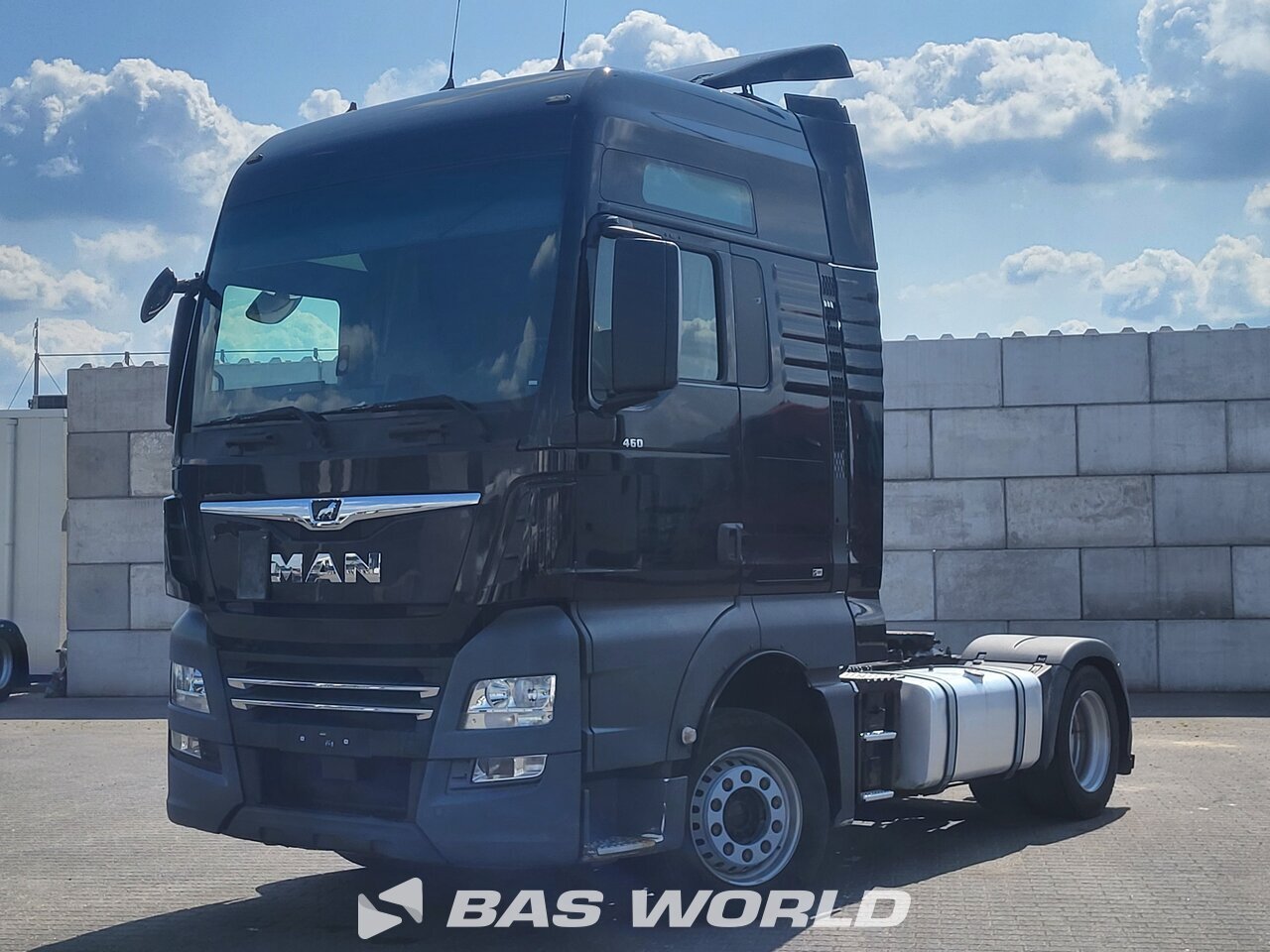 Front left : MAN TGX 18.460 4X2 Tracteur routier