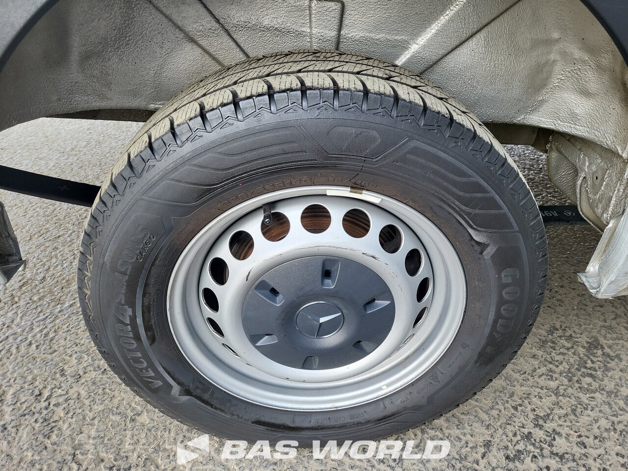 Other : Mercedes Sprinter 214 CDI Fourgons utilitaires