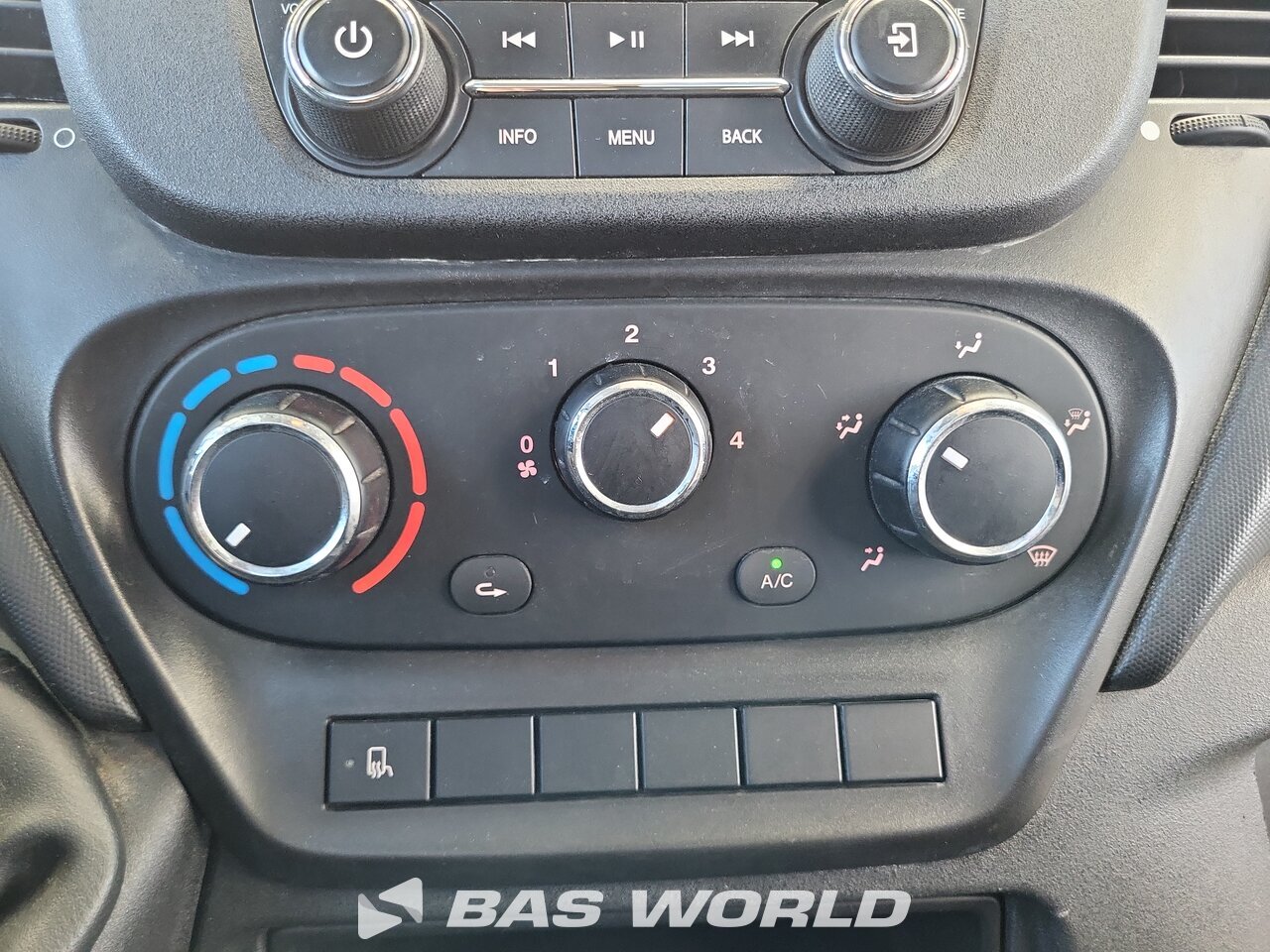 Other : Iveco Daily 35C14 Ouvert