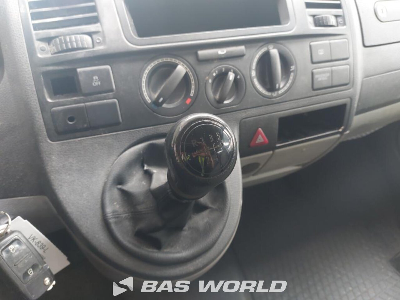 Other : Volkswagen Transporter 84PK Fourgons utilitaires
